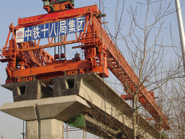 城市輕軌架橋機